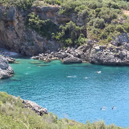 Bella * Proastion (Messenia)